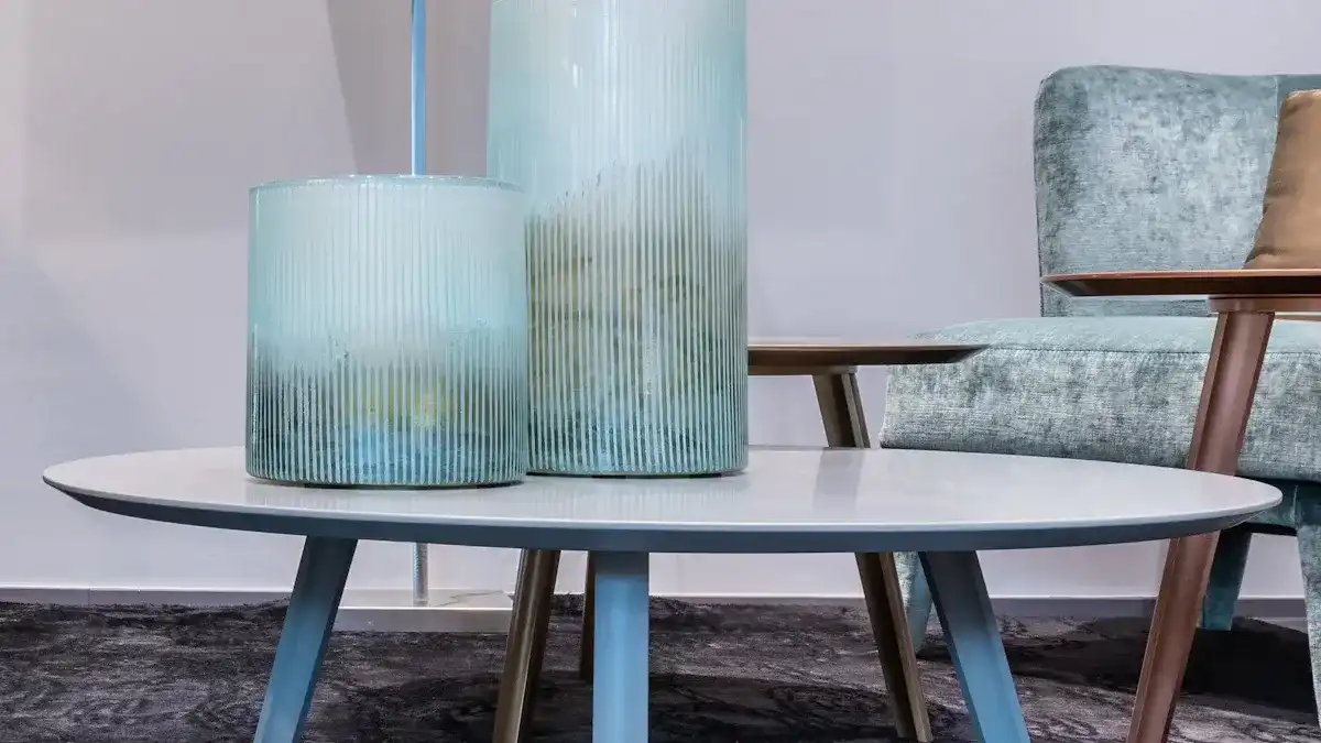 Round coffee table materials